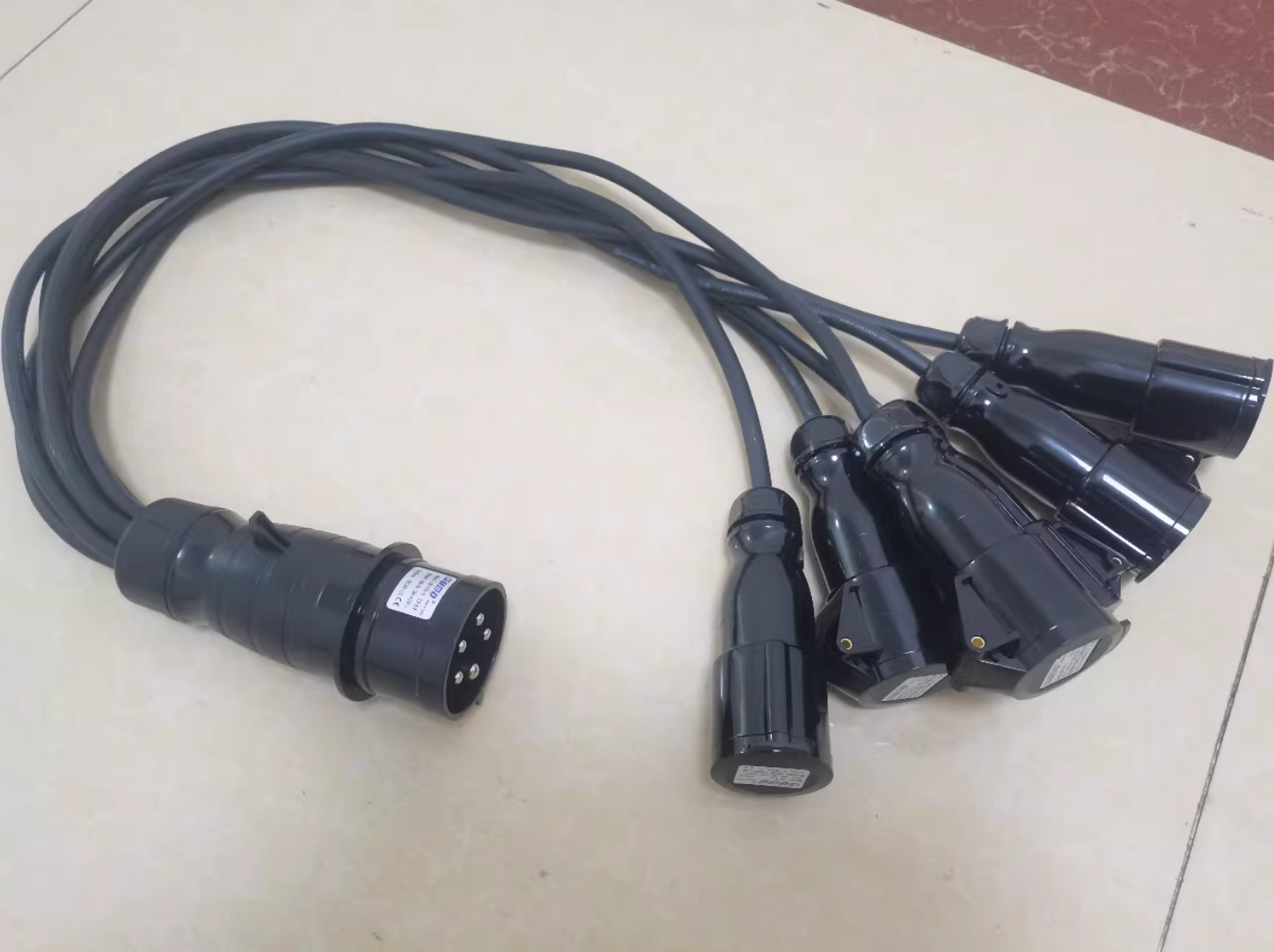 63A to 16A 6-Way Waterproof Power Splitter Cable (1M)